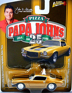 Johnny Lightning Promo - Papa John's Pizza 1971 Chevrolet Camaro Z-28