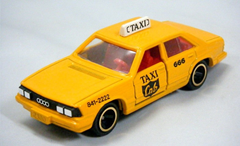 Tomica (F-32) - Audi 5000 Turbo Taxi Cab