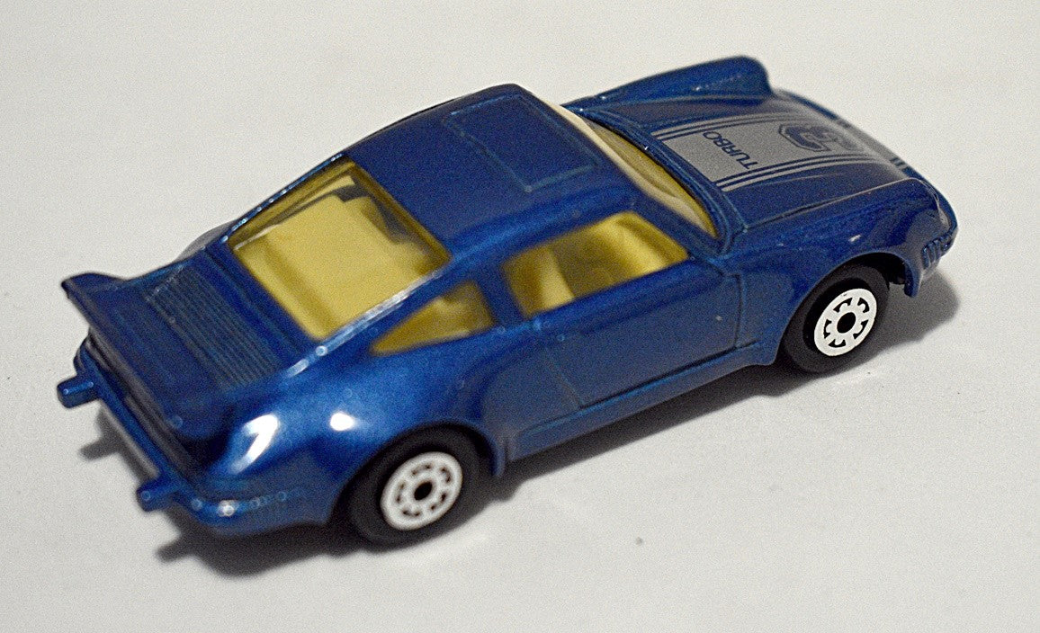 Maitso - Porsche 911 Cabriolet