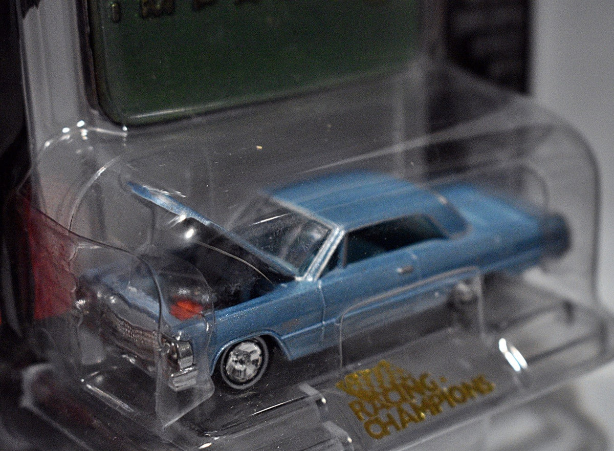 Racing Champions Mint Series - 1964 Chevrolet Impala SS