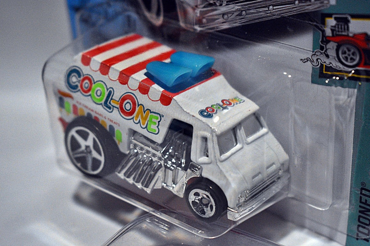 Hot Wheels - Hot Rod Ice Cream Truck - Tooned