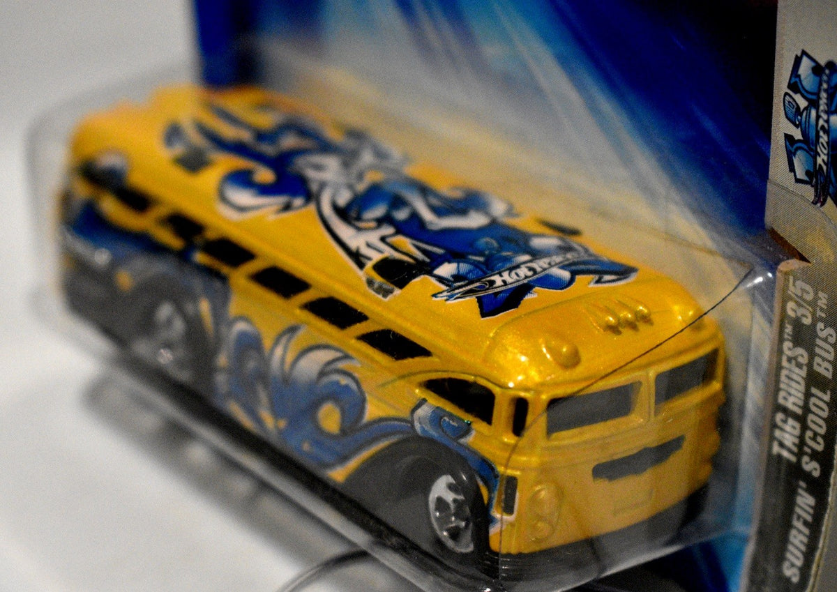 Hot Wheels Surfin School Bus