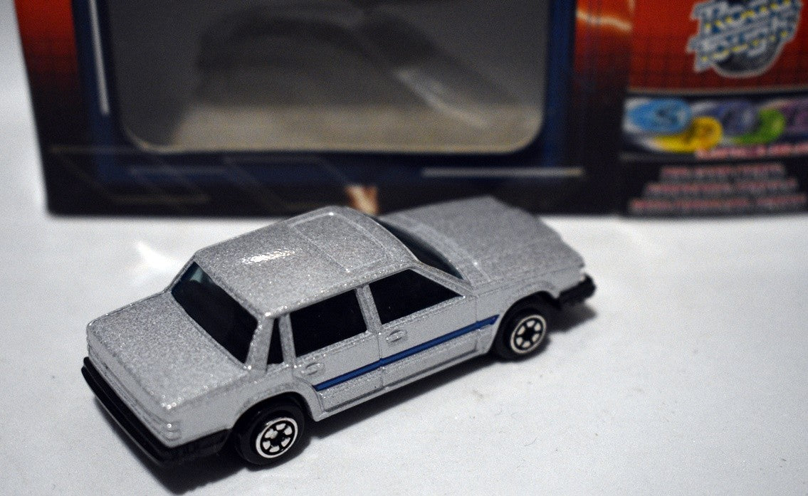Yatming - Road Tough Speed Machine - Volvo 760 Sedan