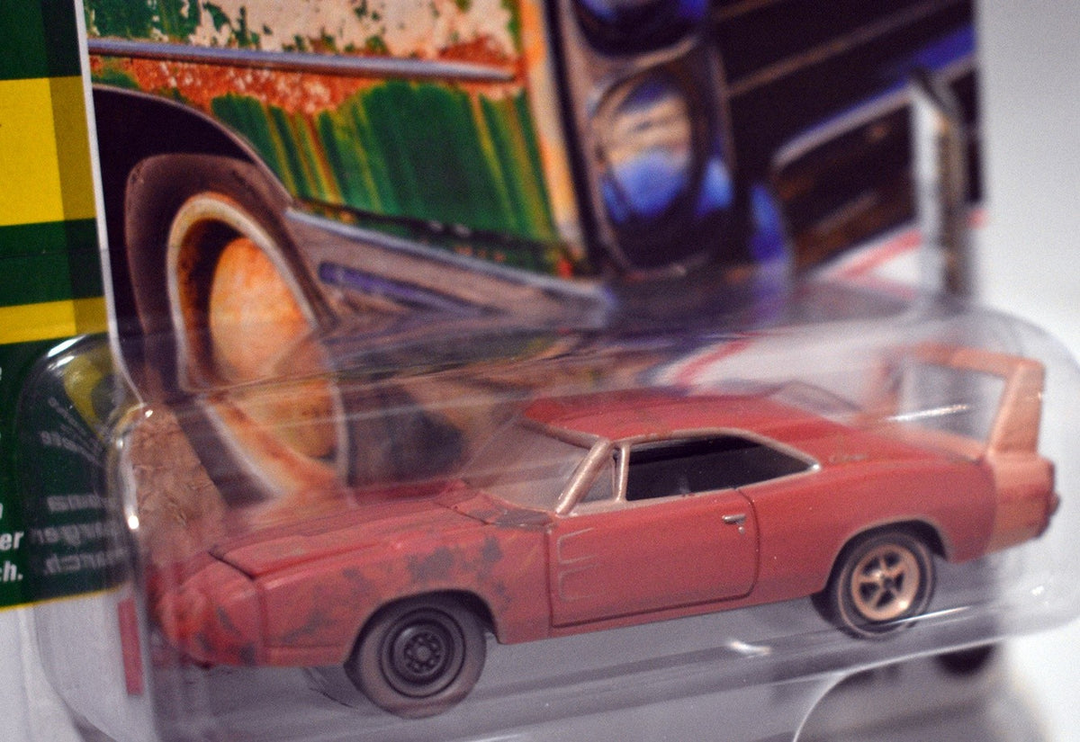 Johnny Lightning Muscle Cars USA - Barn Finds - 1969 Dodge Daytona ...