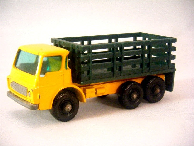 Matchbox Regular Wheels (4D-2) Dodge Stake Truck