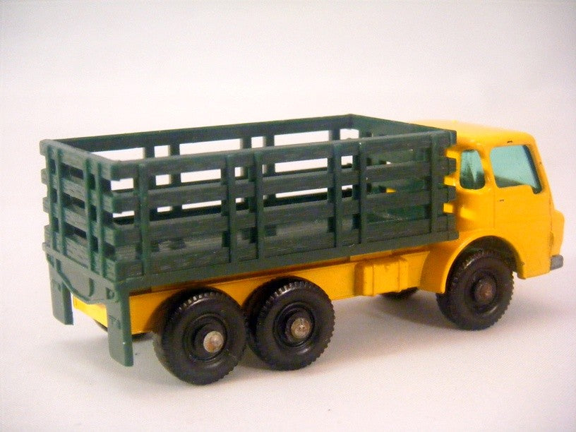 Matchbox Regular Wheels (4D-2) Dodge Stake Truck