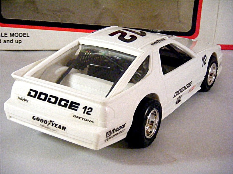 Revell - Design Technology - Dodge Daytona IROC Race Car Promo