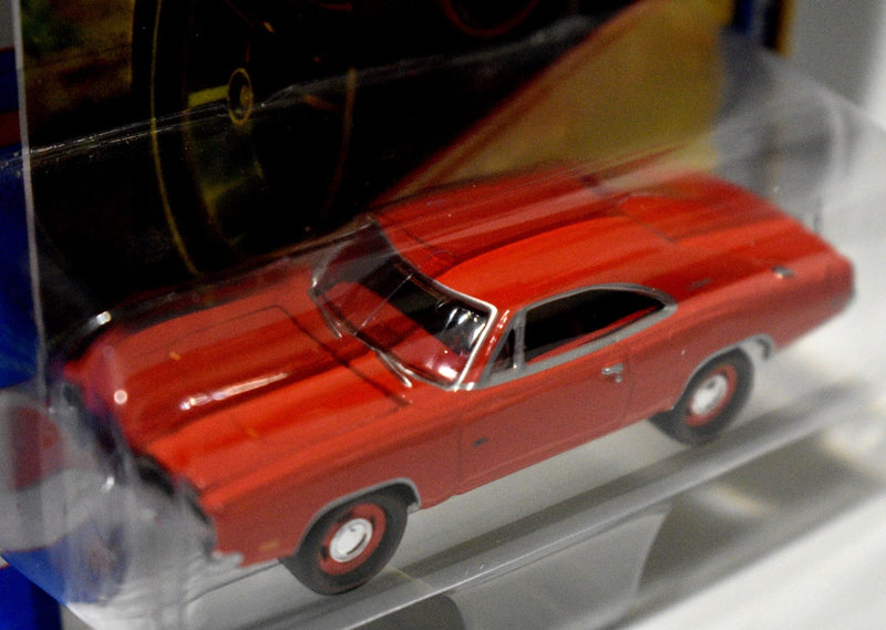 Johnny Lightning Muscle Cars USA Class of 69 - 1969 Dodge Charger R/T