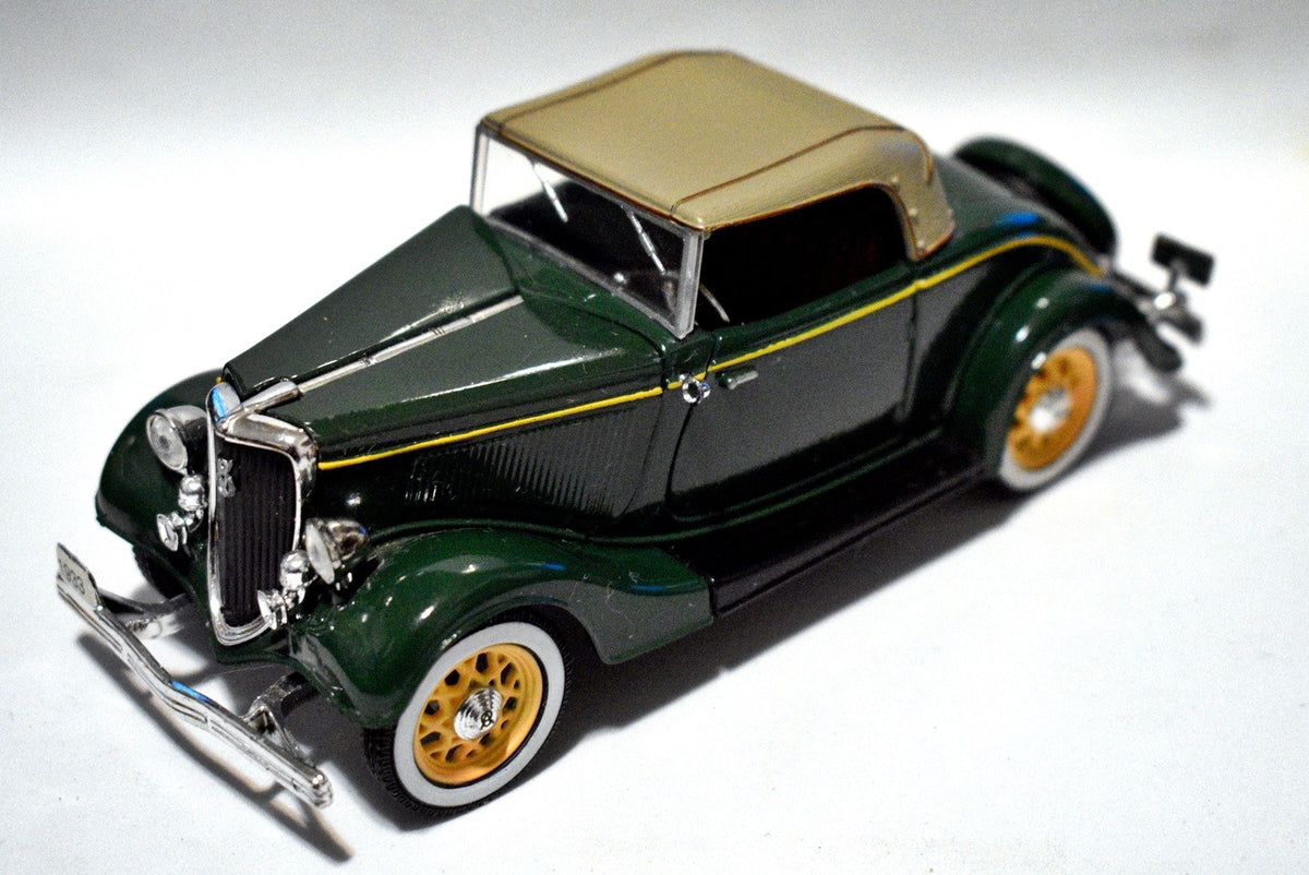 National Motor Museum Mint -  1933 Ford Deluxe Roadster