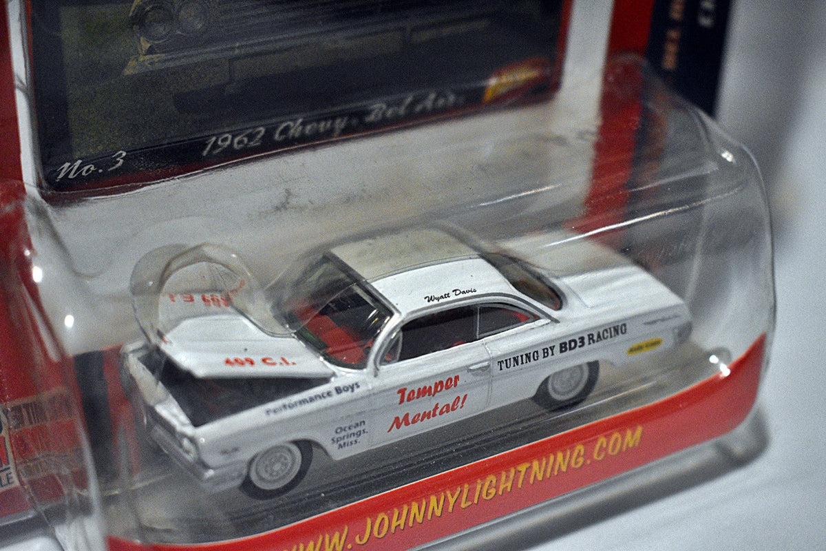 Johnny Lightning Chevy Thunder - NHRA Super Stock - 1962 Chevrolet Bel Air Bubbletop - Temper Mental