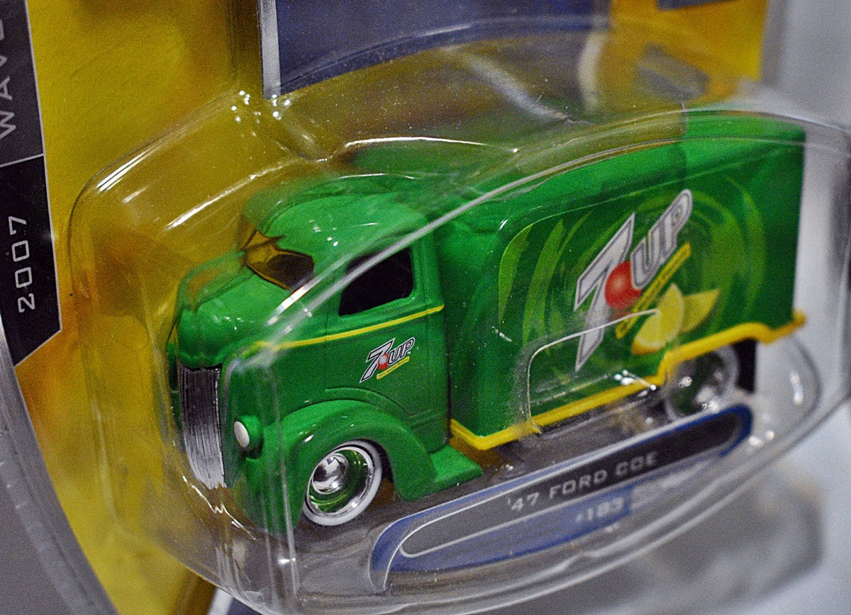 Jada:  DUB City 1947 Ford COE Cabover 7 UP Delivery Truck