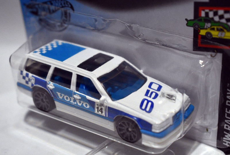 Hot Wheels - Volvo 850 Estate F! Safety Car