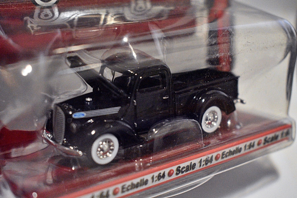 Road Signatures: 1938 Ford Pickup Truck