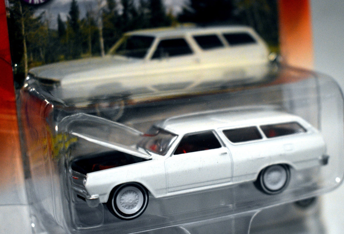 Johnny Lightning Classic Gold - Rare White Lightning - 1965 Chevy Chevelle Station Wagon