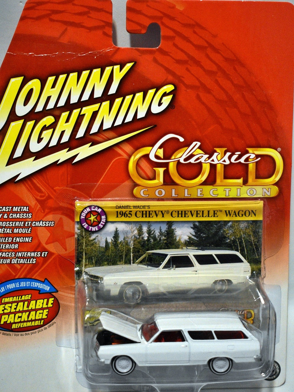 Johnny Lightning Classic Gold - Rare White Lightning - 1965 Chevy Chevelle Station Wagon