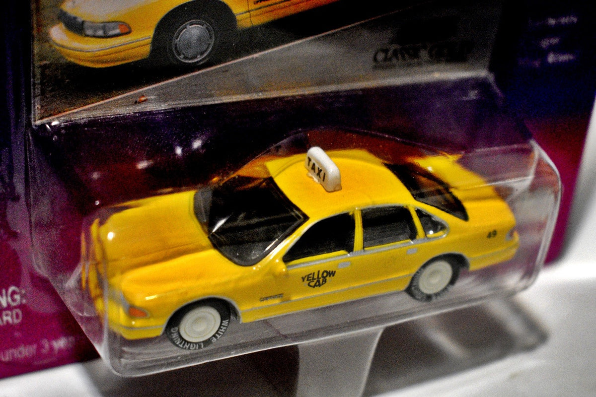 Johnny Lightning Classic Gold - Rare White Lightning - 1995 Chevy Caprice "Yellow Cab" Taxi