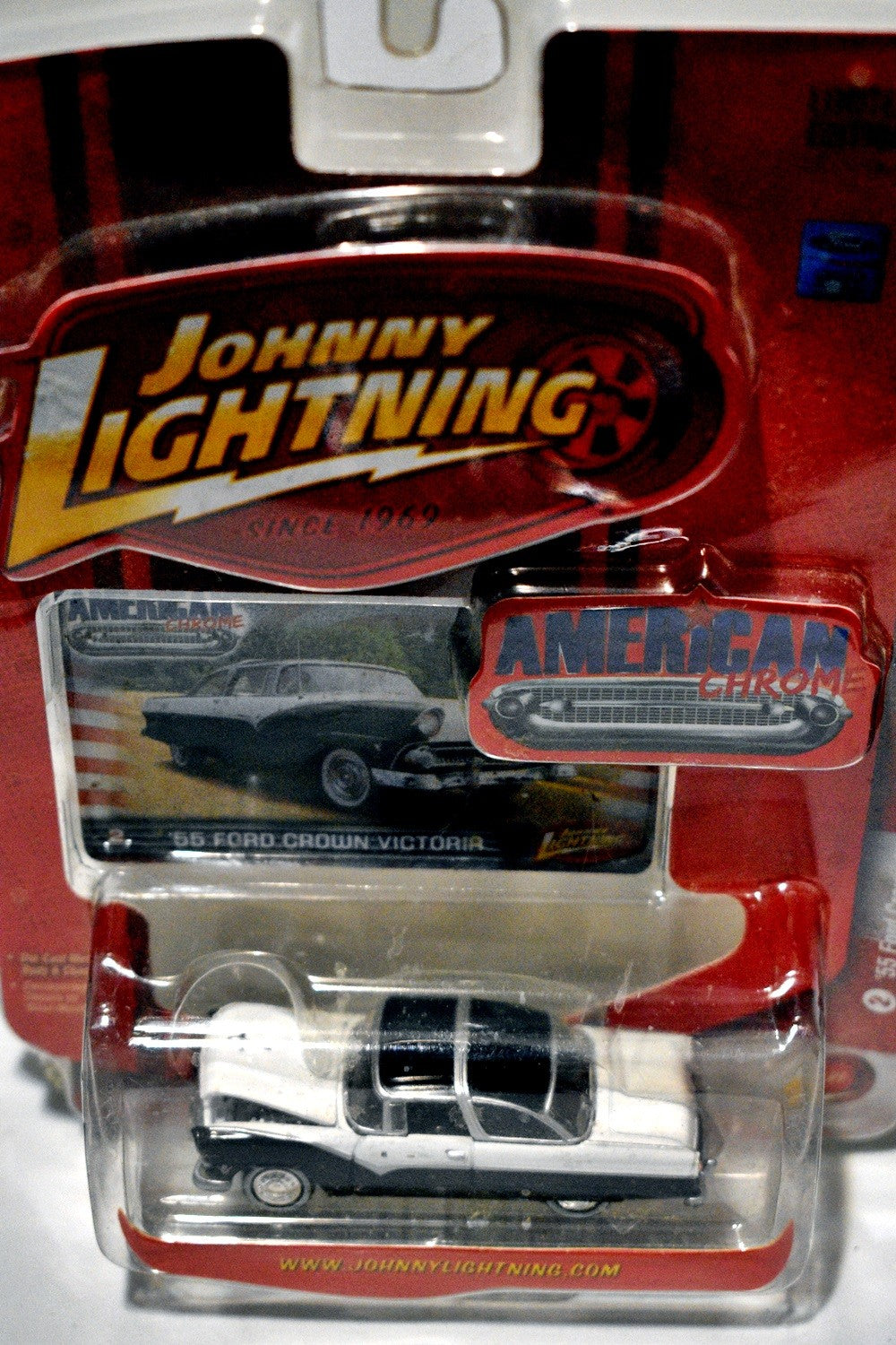 Johnny Lightning - American Chrome - 1955 Ford Crown Victoria