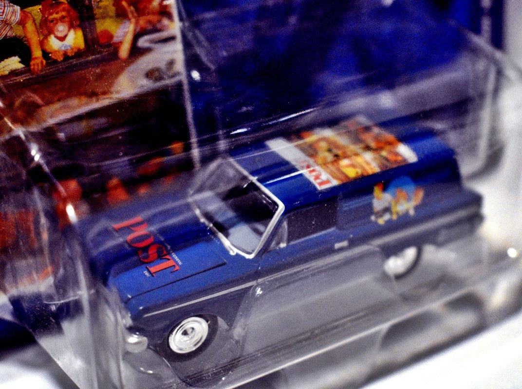 Johnny Lightning - The Saturday Evening Post - 1965 Ford Falcon Sedan Delivery
