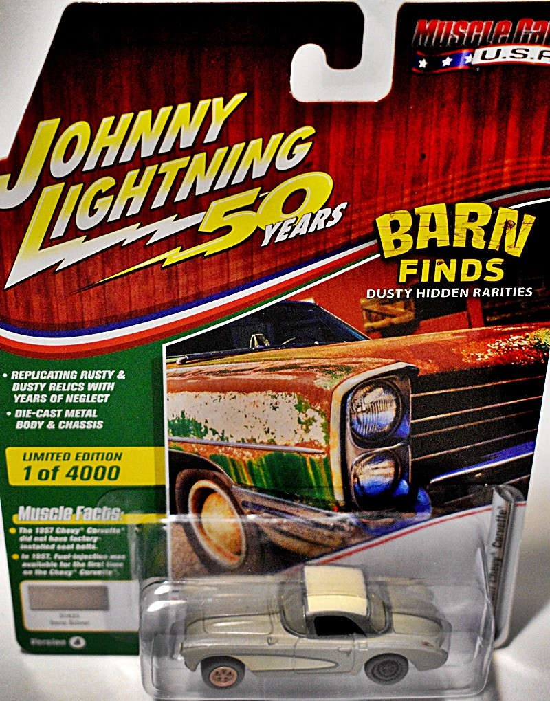 Johnny Lightning Muscle Cars USA - Barn Finds - 1957 Chevrolet Corvette