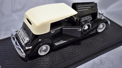 Signature Models - 1933 Cadillac Fleetwood