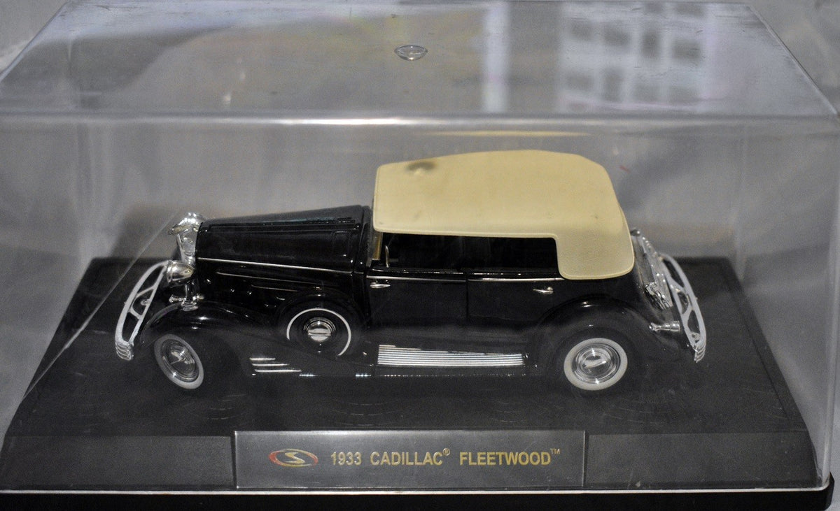 Signature Models - 1933 Cadillac Fleetwood