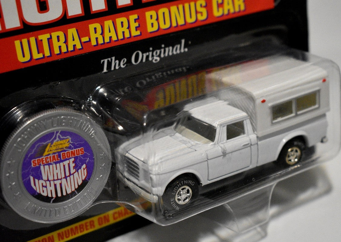 Johnny Lightning - White Lightning - 1960's Studebaker Truck/Camper