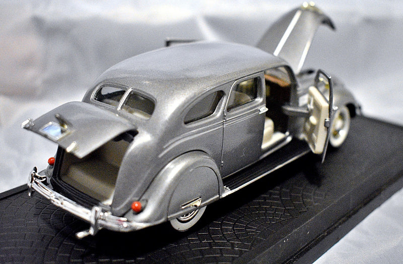 Signature Models - 1936 Chrysler Airflow