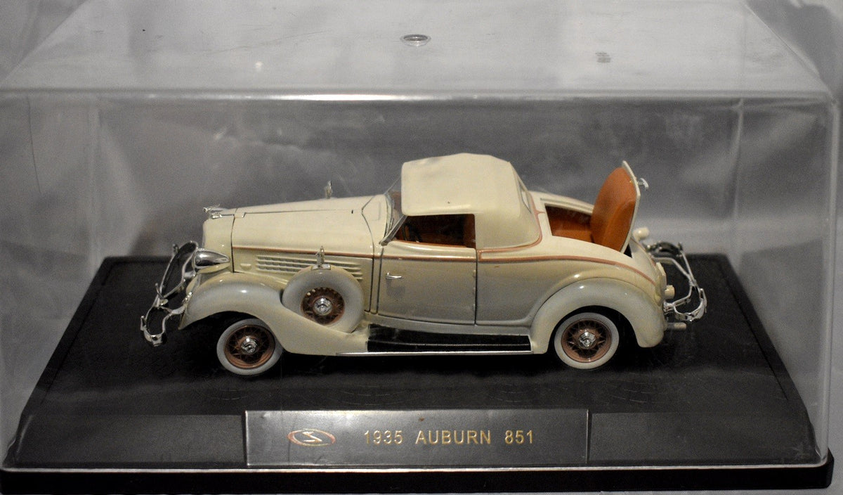 Signature Models - 1935 Auburn 851