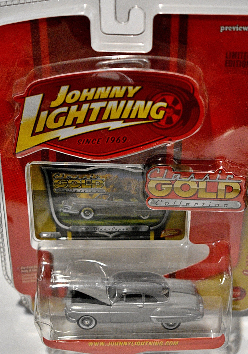 Johnny Lightning Classic Gold - 1950 Oldsmobile Rocket 88