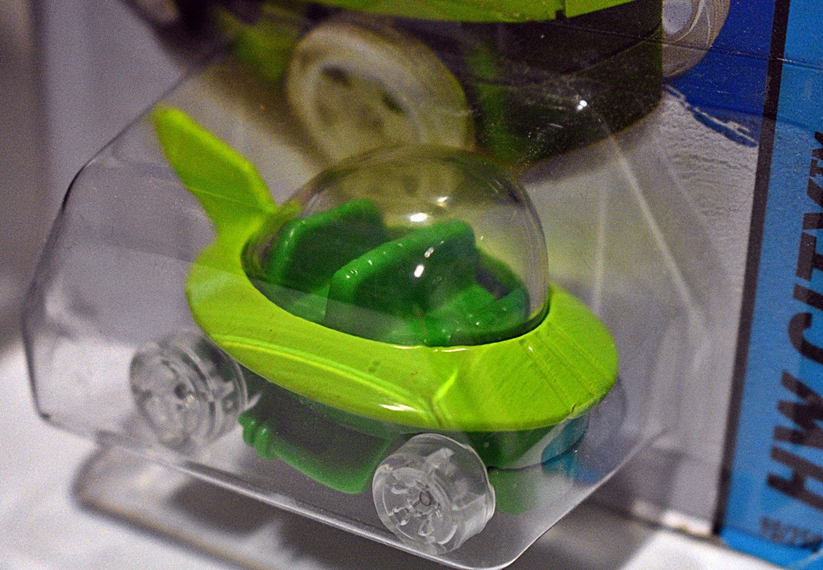 Hot Wheels -  2014 First Editions - The Jetsons Capsule Car