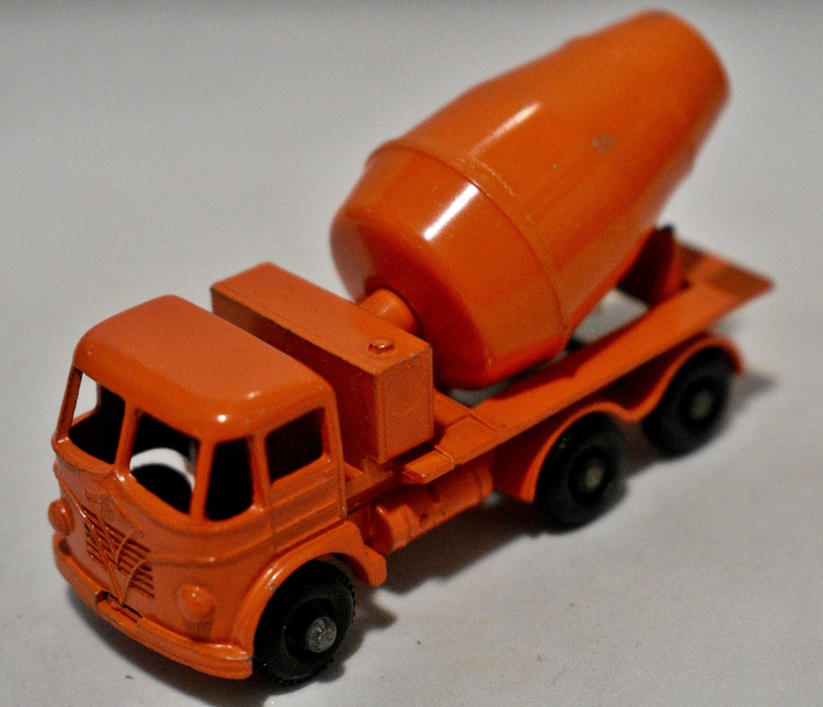 Matchbox Regular Wheels - Foden 6 Wheel Concrete Truck