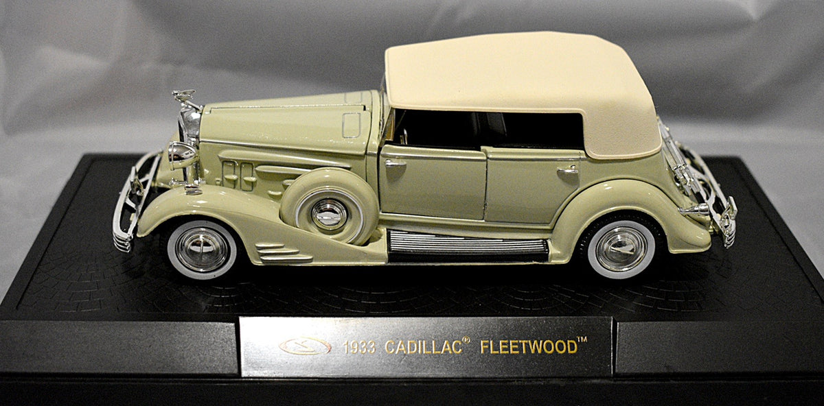 Signature Models - 1933 Cadillac Fleetwood