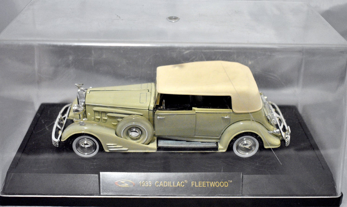 Signature Models - 1933 Cadillac Fleetwood