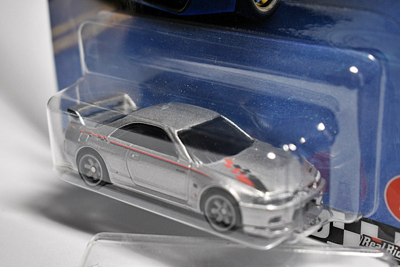Hot Wheels Premium - Boulevard - Nissan Skyline GT-R (BCNR33)