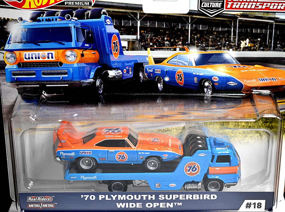 Hot Wheels Car Culture - Team Transport - Union 76 NASCAR Dodge A100 Flatbed & 1970 Plymouth Superbird