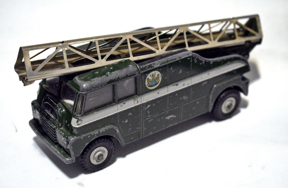 Dinky (969) BBC TV Extending Mast Mobile Truck