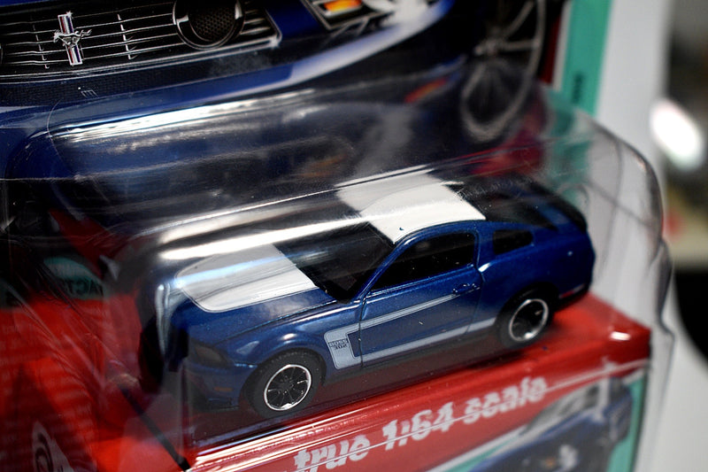 Auto World  - 2012 Ford Mustang Boss 302