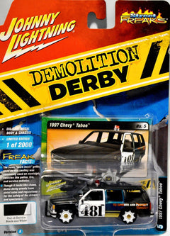 Johnny Lightning Street Freaks - Demolition Derby - 1997 Chevrolet Tahoe Police Truck