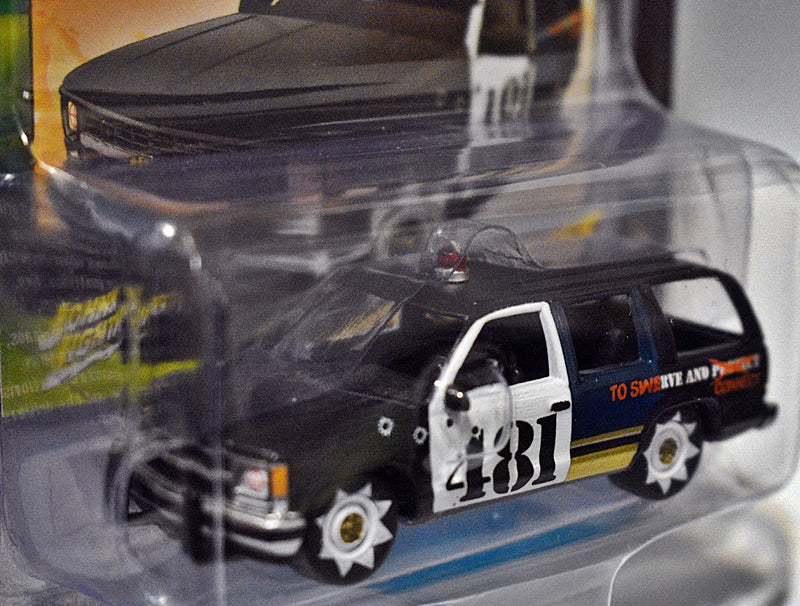 Johnny Lightning Street Freaks - Demolition Derby - 1997 Chevrolet Tahoe Police Truck