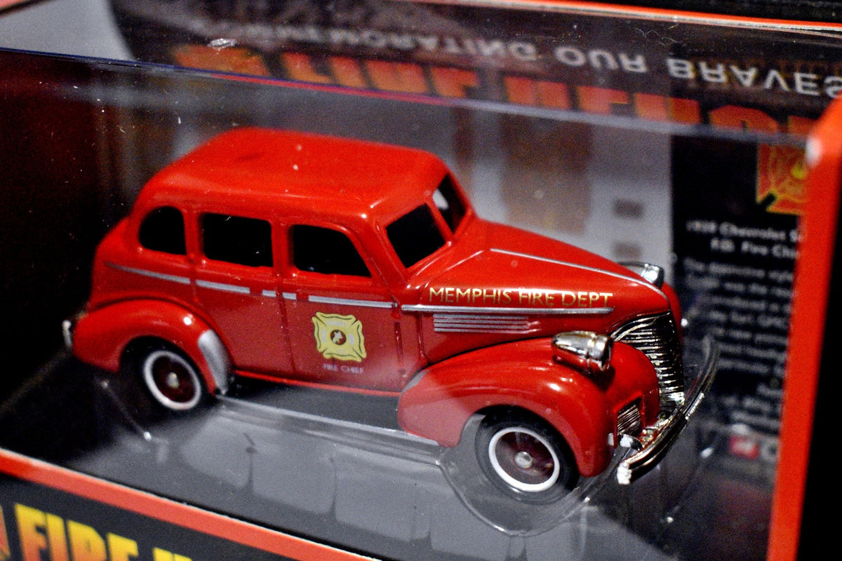 Corgi  Memphis Fire Department - 1939 Chevrolet Fire Chief Sedan