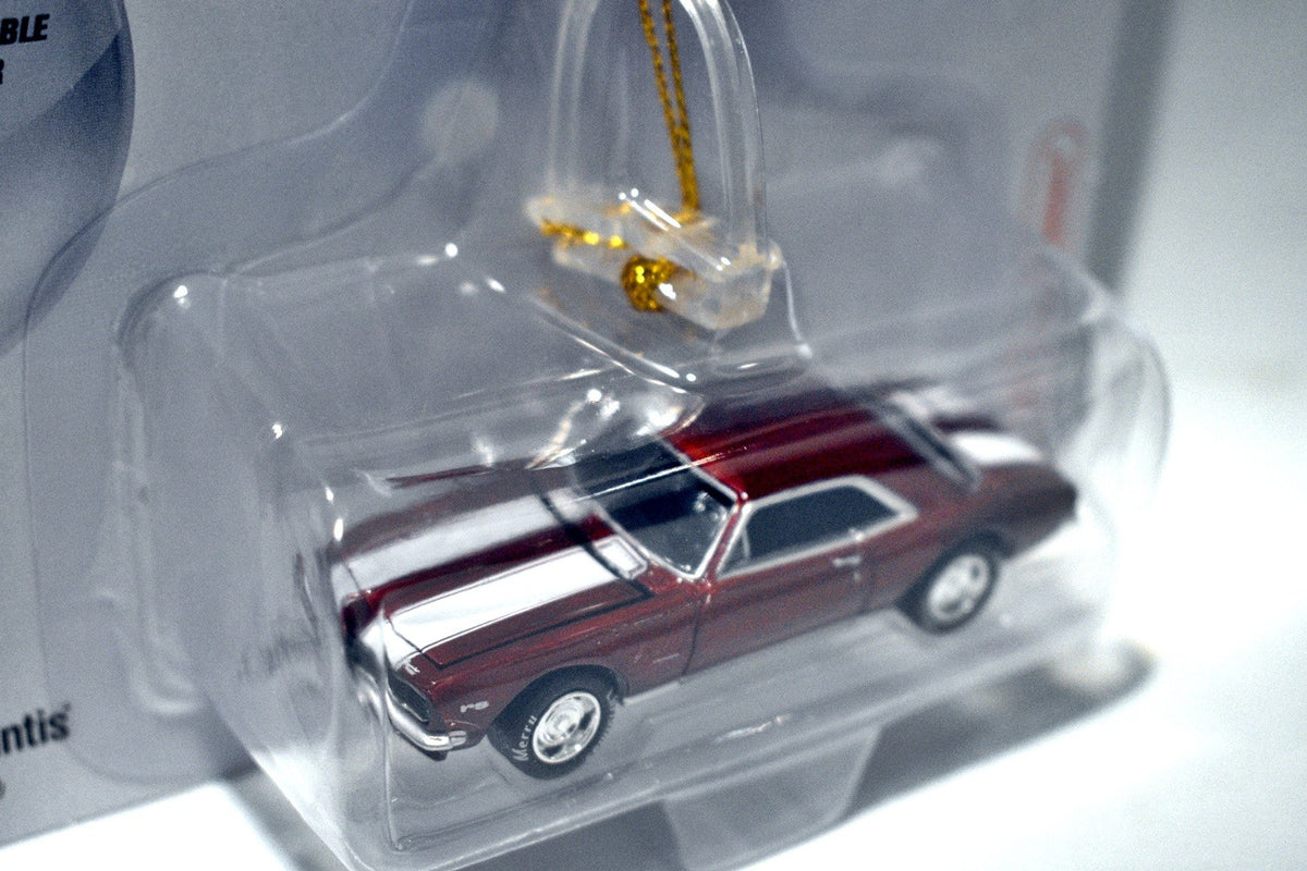 Johnny Lightning - Holiday Classics - 1967 Chevrolet Camaro with Ornament Hanger