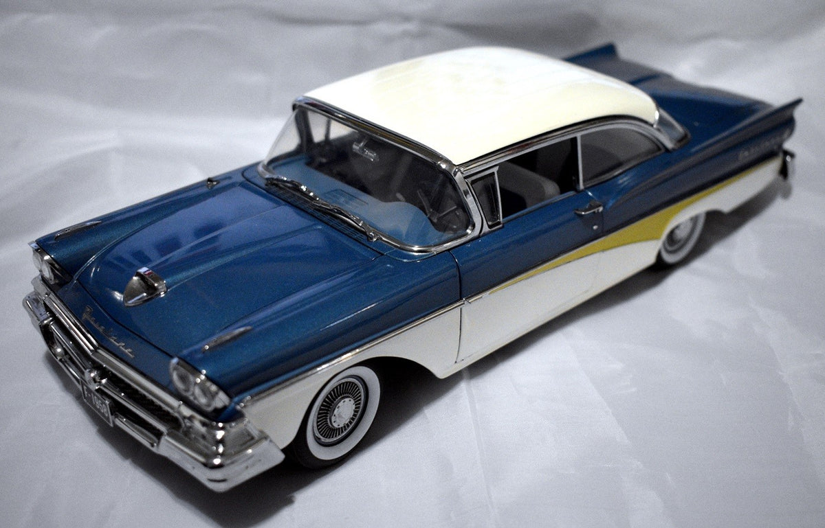 Sun Star - 1958 Ford Fairlane (1 of 999)