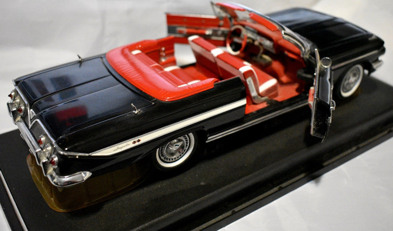 Sun Star - 1961 Chevrolet Impala SS 409 Convertible