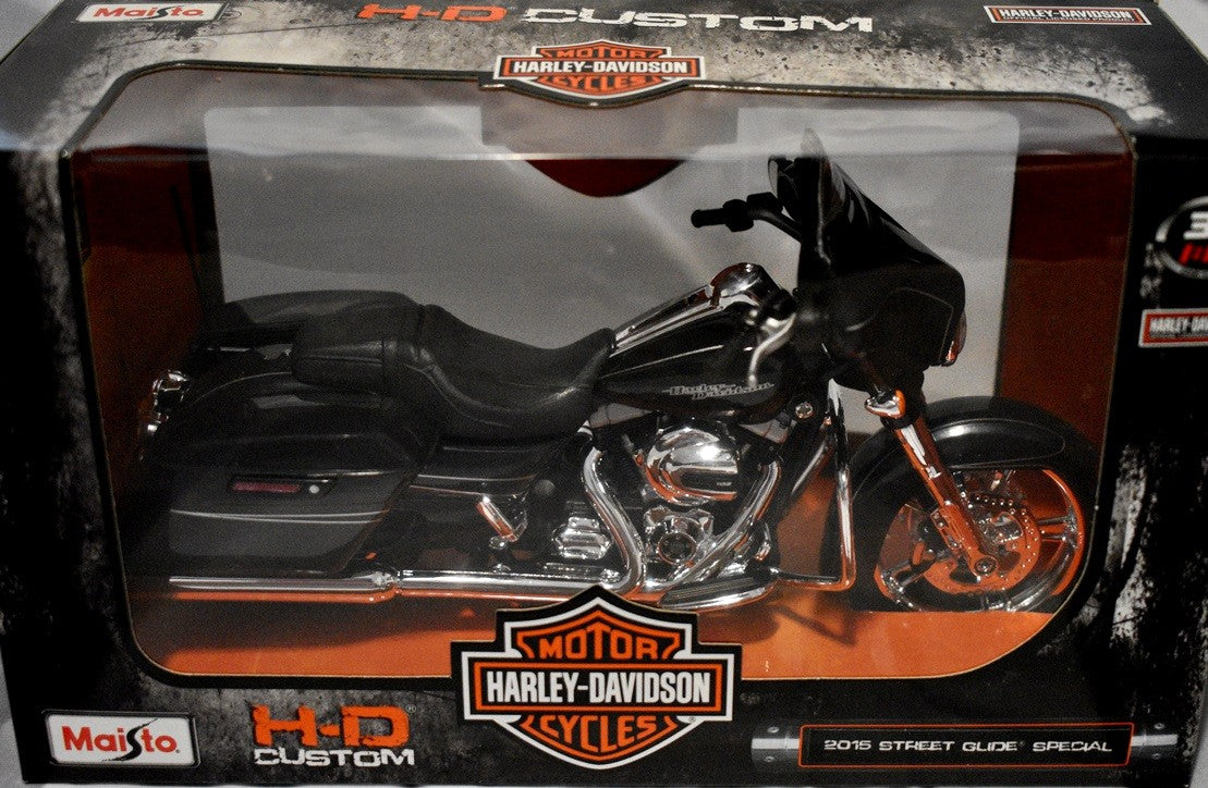Maisto Harley Davidson  - 2015 Street Glide Special