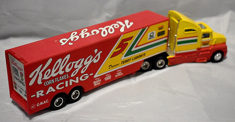 Racing Champions - NASCAR - Terry Labonte Kelloggs Hendrick Transporter