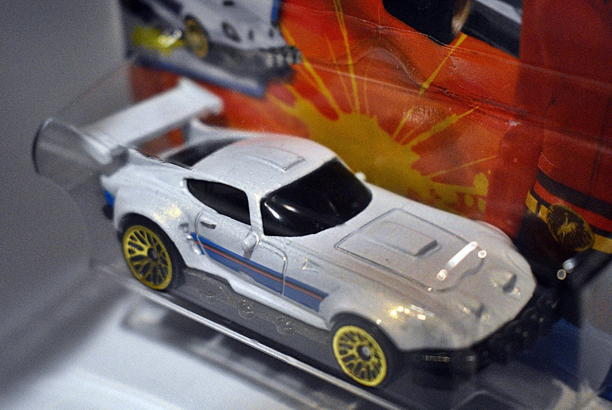 Hot Wheels Premium - Fast & Furious Spy Racers - Astana Hotto - Datsun Fairlady Z