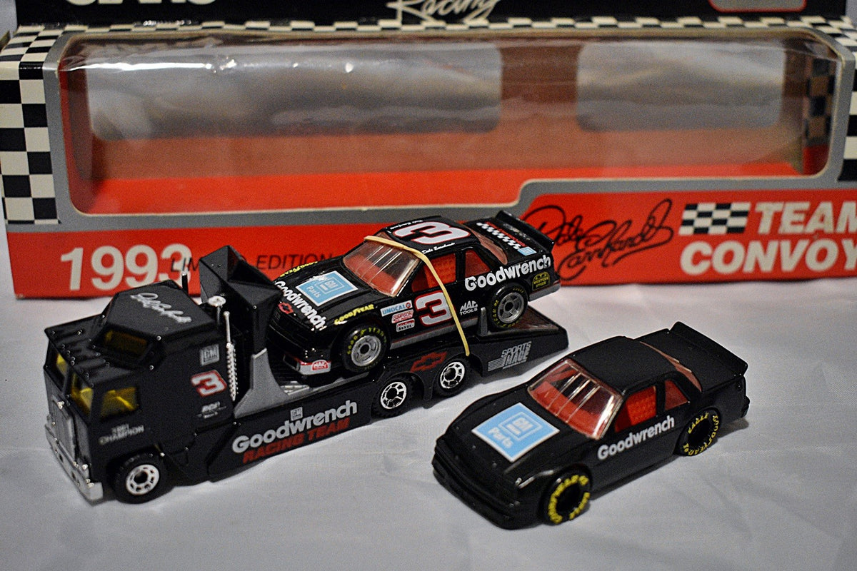 Matchbox NASCAR Super Stars Dale Earnhardt Sr  1993 Team Convoy Set