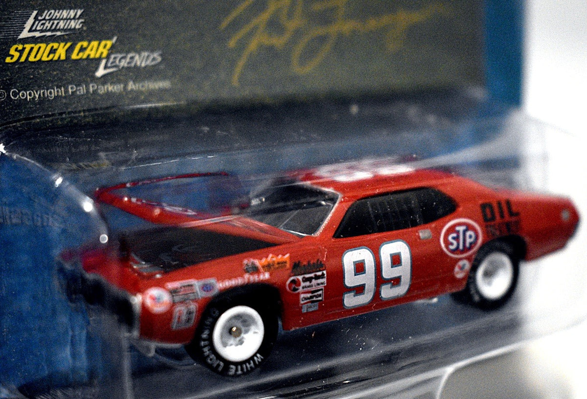 Johnny Lightning Stock Car Legends - Rare White Lightning - Fred Lorenzen NASCAR 1971 Plymouth Satellite