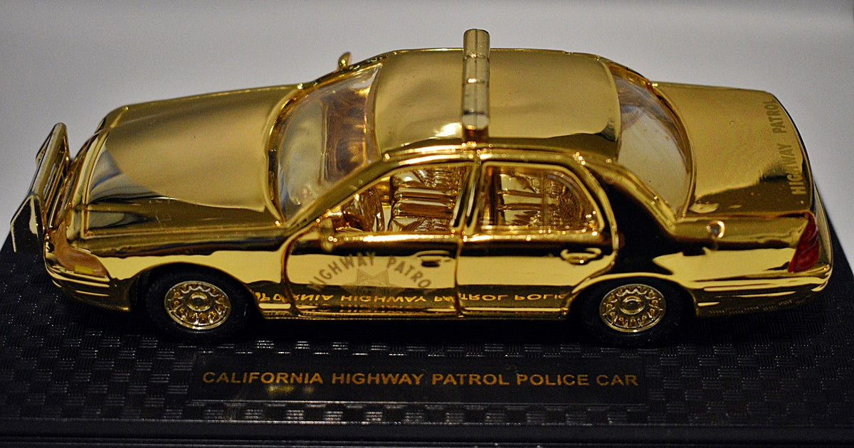 Road Champs - Gold Plated California Highway Patrol Ford Crown Victoria