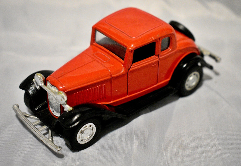 Yatming - 1932 Ford Model A 5 Window Coupe